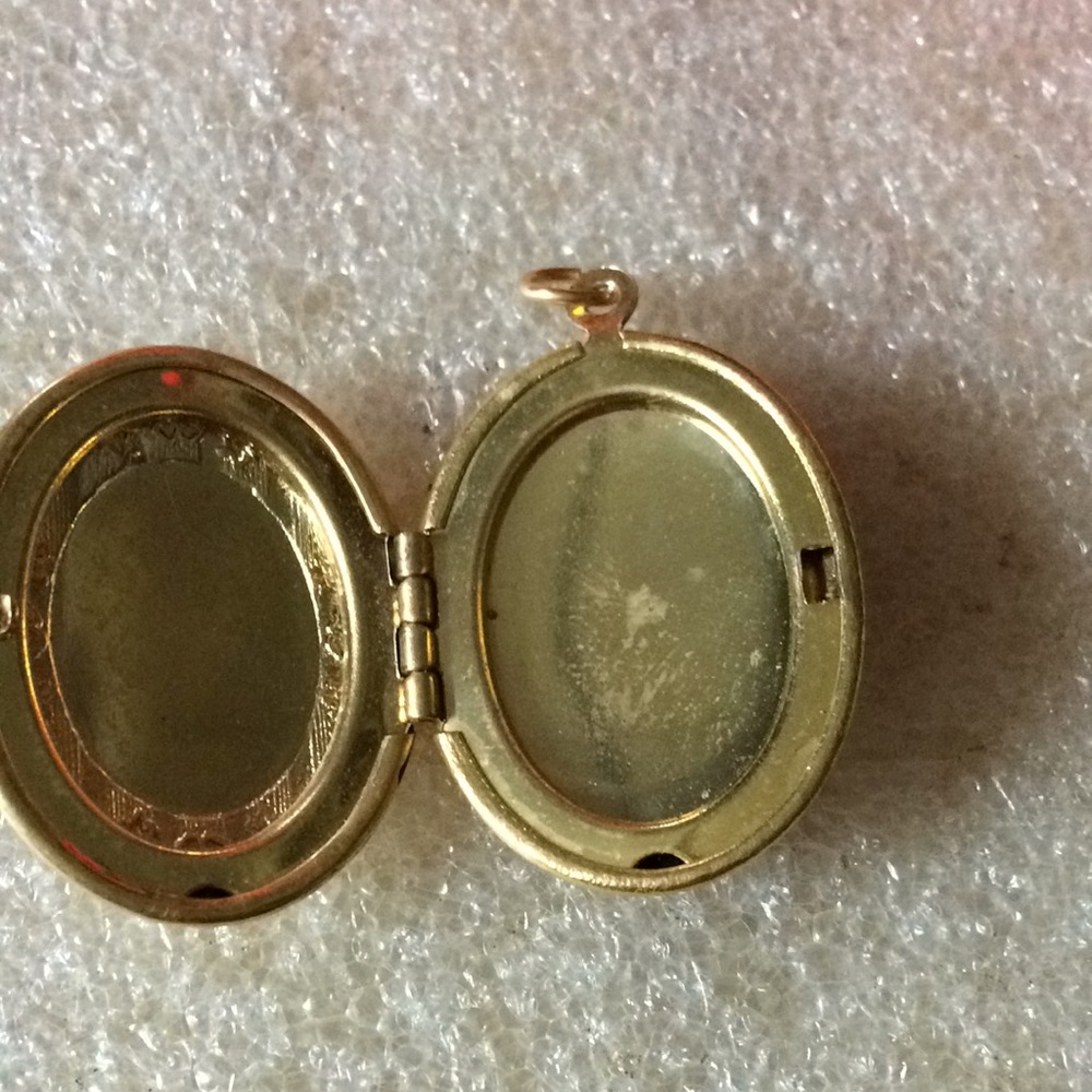 Locket Pendent - image 2